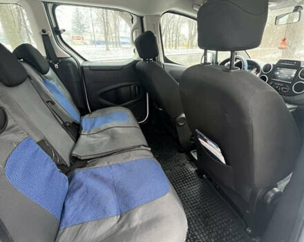 Білий Пежо Партнер вант.-пас., об'ємом двигуна 1.56 л та пробігом 190 тис. км за 12200 $, фото 34 на Automoto.ua