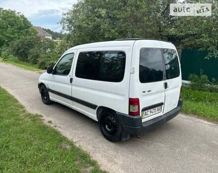 Белый Пежо Партнер груз.-пасс., объемом двигателя 1.87 л и пробегом 300 тыс. км за 1950 $, фото 1 на Automoto.ua