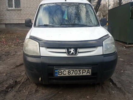 Пежо Партнер груз.-пасс. 2003 в Львове на Automoto.ua Белый Пежо Партнер груз.-пасс., объемом двигателя 2 л и пробегом 280 тыс. км за 3100 $, фото 1 на Automoto.ua