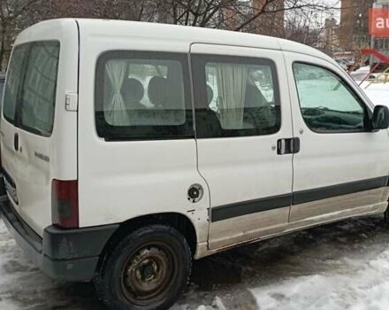 Белый Пежо Партнер груз.-пасс., объемом двигателя 2 л и пробегом 302 тыс. км за 4500 $, фото 1 на Automoto.ua