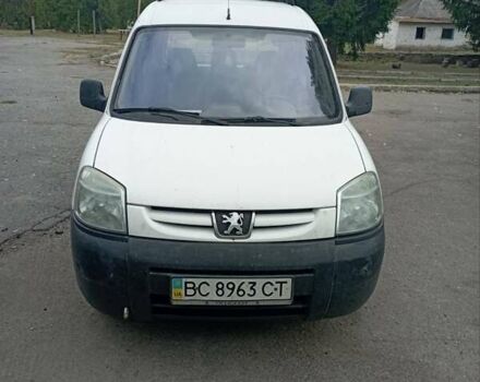 Белый Пежо Партнер груз.-пасс., объемом двигателя 1.87 л и пробегом 246 тыс. км за 3000 $, фото 1 на Automoto.ua