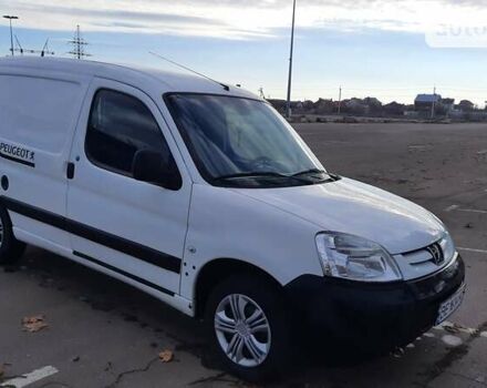 Пежо Партнер груз.-пасс. 2007 в Николаеве на Automoto.ua Белый Пежо Партнер груз.-пасс., объемом двигателя 1.36 л и пробегом 244 тыс. км за 3400 $, фото 1 на Automoto.ua