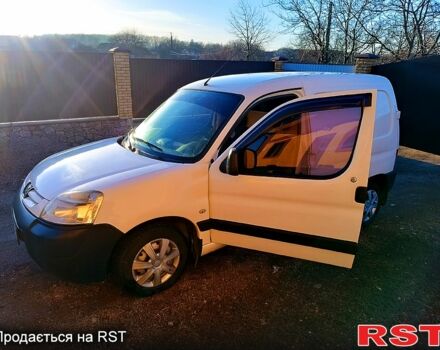 Белый Пежо Партнер груз.-пасс., объемом двигателя 1.4 л и пробегом 212 тыс. км за 3500 $, фото 1 на Automoto.ua