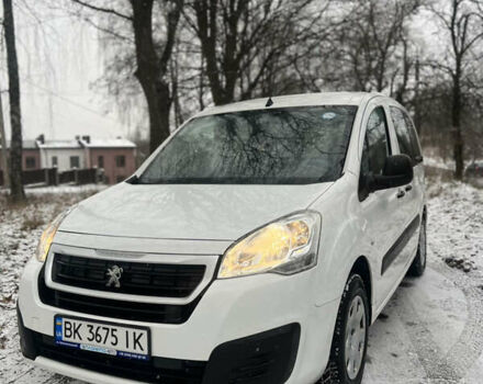 Білий Пежо Партнер вант.-пас., об'ємом двигуна 1.56 л та пробігом 190 тис. км за 12200 $, фото 1 на Automoto.ua