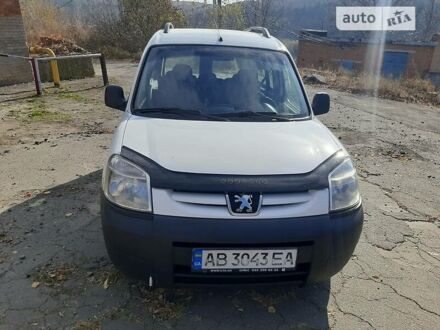 Пежо Партнер вант. 2010 у Вінниці на Automoto.ua Білий Пежо Партнер вант., об'ємом двигуна 1.9 л та пробігом 230 тис. км за 4000 $, фото 1 на Automoto.ua