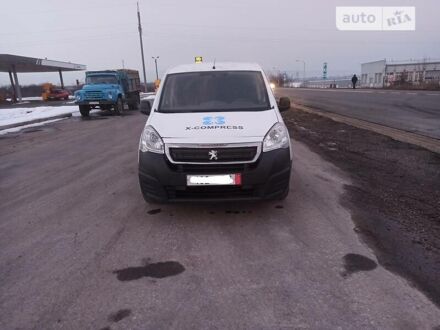 Пежо Партнер груз. 2017 в Ужгороде на Automoto.ua Белый Пежо Партнер груз., объемом двигателя 0 л и пробегом 67 тыс. км за 9300 $, фото 1 на Automoto.ua