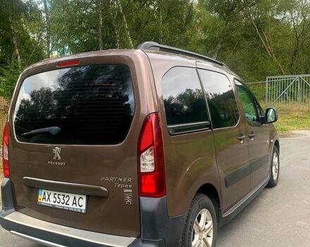 Коричневий Пежо Партнер вант.-пас., об'ємом двигуна 1.6 л та пробігом 272 тис. км за 7400 $, фото 3 на Automoto.ua