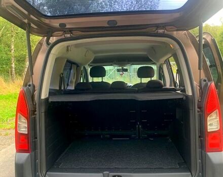 Коричневий Пежо Партнер вант.-пас., об'ємом двигуна 1.6 л та пробігом 272 тис. км за 7400 $, фото 12 на Automoto.ua