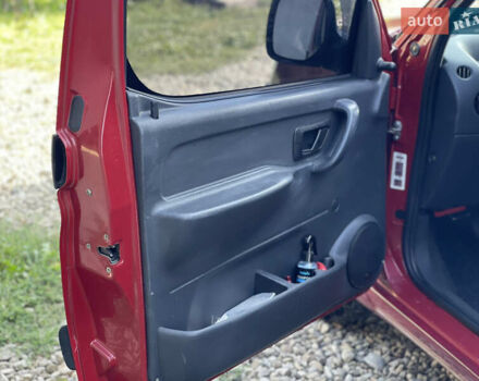 Красный Пежо Партнер груз.-пасс., объемом двигателя 2 л и пробегом 284 тыс. км за 3150 $, фото 35 на Automoto.ua