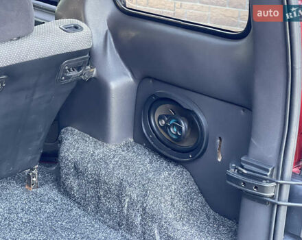 Красный Пежо Партнер груз.-пасс., объемом двигателя 2 л и пробегом 284 тыс. км за 3150 $, фото 50 на Automoto.ua