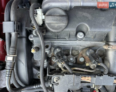 Красный Пежо Партнер груз.-пасс., объемом двигателя 2 л и пробегом 284 тыс. км за 3150 $, фото 55 на Automoto.ua