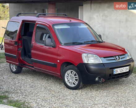 Красный Пежо Партнер груз.-пасс., объемом двигателя 2 л и пробегом 284 тыс. км за 3150 $, фото 1 на Automoto.ua