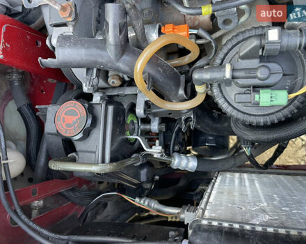 Красный Пежо Партнер груз.-пасс., объемом двигателя 2 л и пробегом 284 тыс. км за 3150 $, фото 57 на Automoto.ua