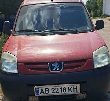 Пежо Партнер груз.-пасс. 2006 в Калиновке на Automoto.ua Красный Пежо Партнер груз.-пасс., объемом двигателя 1.56 л и пробегом 450 тыс. км за 3600 $, фото 1 на Automoto.ua
