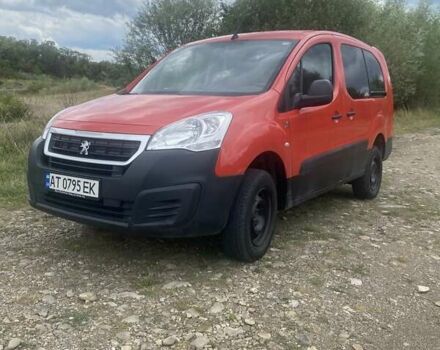 Красный Пежо Партнер груз.-пасс., объемом двигателя 1.56 л и пробегом 189 тыс. км за 8100 $, фото 1 на Automoto.ua