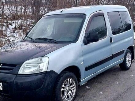 Пежо Партнер груз.-пасс. 2006 в Броварах на Automoto.ua Пежо Партнер груз.-пасс., объемом двигателя 14 л и пробегом 340 тыс. км за 3500 $, фото 1 на Automoto.ua
