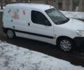 Белый Пежо Партнер пасс., объемом двигателя 1.4 л и пробегом 120 тыс. км за 3100 $, фото 1 на Automoto.ua