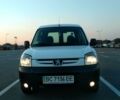 Белый Пежо Партнер пасс., объемом двигателя 1.4 л и пробегом 226 тыс. км за 5100 $, фото 1 на Automoto.ua
