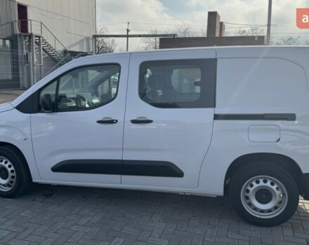 купить новое авто Пежо Партнер пасс. 2025 года от официального дилера Peugeot Авто-Шанс Пежо фото