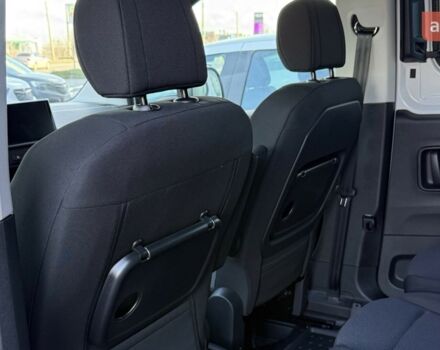 купить новое авто Пежо Партнер пасс. 2025 года от официального дилера Peugeot Авто-Шанс Пежо фото