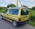 Желтый Пежо Партнер груз.-пасс., объемом двигателя 1.36 л и пробегом 164 тыс. км за 3800 $, фото 3 на Automoto.ua
