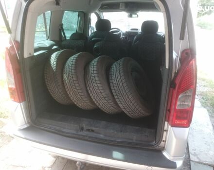 Пежо Партнер груз.-пасс. 2008 в Александрие на Automoto.ua Серый Пежо Партнер груз.-пасс., объемом двигателя 1.6 л и пробегом 211 тыс. км за 7400 $, фото 14 на Automoto.ua