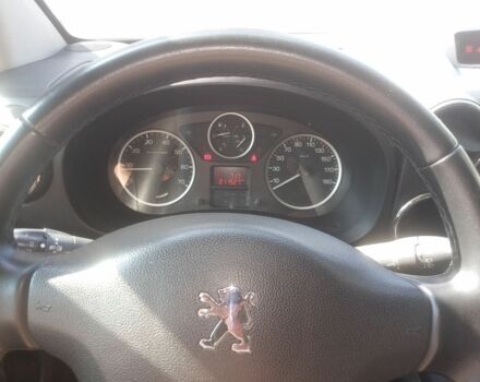 Пежо Партнер груз.-пасс. 2008 в Александрие на Automoto.ua Серый Пежо Партнер груз.-пасс., объемом двигателя 1.6 л и пробегом 211 тыс. км за 7400 $, фото 16 на Automoto.ua