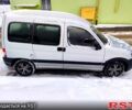 Сірий Пежо Партнер вант.-пас., об'ємом двигуна 1.4 л та пробігом 250 тис. км за 3500 $, фото 3 на Automoto.ua