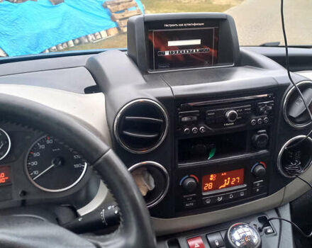 Сірий Пежо Партнер вант.-пас., об'ємом двигуна 1.56 л та пробігом 207 тис. км за 8199 $, фото 1 на Automoto.ua