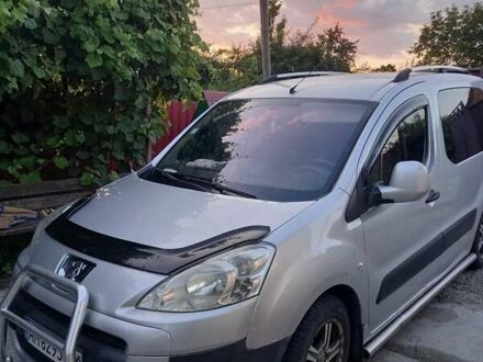 Пежо Партнер вант.-пас. 2009 у Житомирі на Automoto.ua Сірий Пежо Партнер вант.-пас., об'ємом двигуна 1.56 л та пробігом 270 тис. км за 6700 $, фото 1 на Automoto.ua