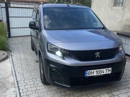 Пежо Партнер груз.-пасс. 2019 в Одессе на Automoto.ua Серый Пежо Партнер груз.-пасс., объемом двигателя 1.56 л и пробегом 103 тыс. км за 12200 $, фото 1 на Automoto.ua