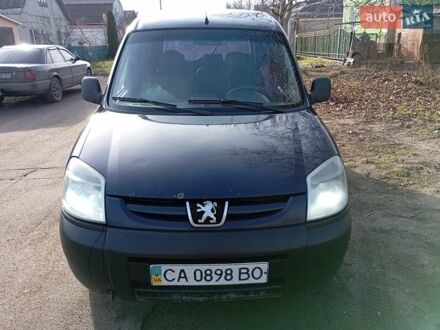Пежо Партнер груз.-пасс. 2003 в Лысянке на Automoto.ua Синий Пежо Партнер груз.-пасс., объемом двигателя 2 л и пробегом 730 тыс. км за 3650 $, фото 1 на Automoto.ua