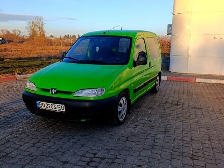 Пежо Партнер груз.-пасс. 2000 в Теребовле на Automoto.ua Зеленый Пежо Партнер груз.-пасс., объемом двигателя 1.9 л и пробегом 356 тыс. км за 2650 $, фото 1 на Automoto.ua