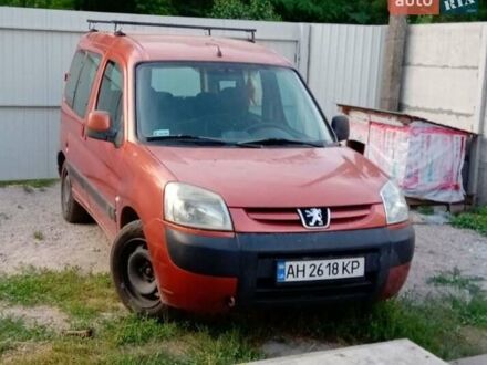 Пежо Партнер груз.-пасс. 2004 в Днепре (Днепропетровске) на Automoto.ua Оранжевый Пежо Партнер груз.-пасс., объемом двигателя 1.87 л и пробегом 315 тыс. км за 2500 $, фото 1 на Automoto.ua