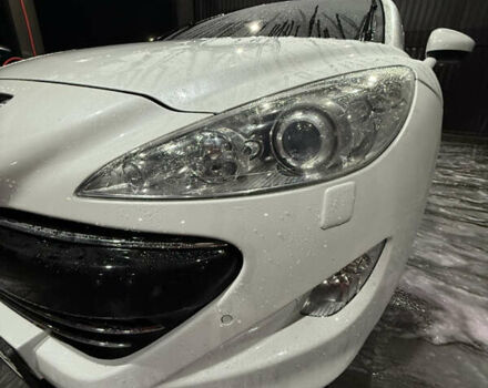 Белый Пежо РЦЗ, объемом двигателя 2 л и пробегом 205 тыс. км за 10500 $, фото 2 на Automoto.ua