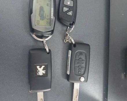 Белый Пежо РЦЗ, объемом двигателя 1.6 л и пробегом 141 тыс. км за 8999 $, фото 34 на Automoto.ua