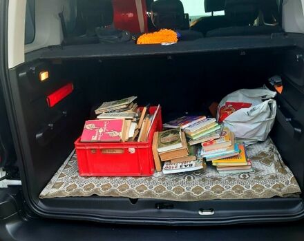 Белый Пежо Rifter, объемом двигателя 1.5 л и пробегом 16 тыс. км за 18000 $, фото 1 на Automoto.ua