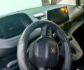 Белый Пежо Rifter, объемом двигателя 1.5 л и пробегом 16 тыс. км за 18000 $, фото 4 на Automoto.ua