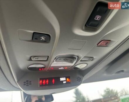 Белый Пежо Rifter, объемом двигателя 1.5 л и пробегом 110 тыс. км за 16900 $, фото 36 на Automoto.ua