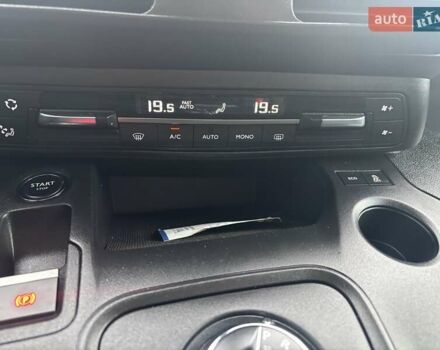 Белый Пежо Rifter, объемом двигателя 1.5 л и пробегом 110 тыс. км за 16900 $, фото 35 на Automoto.ua