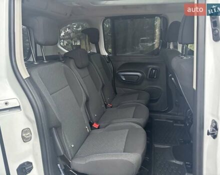 Белый Пежо Rifter, объемом двигателя 1.5 л и пробегом 110 тыс. км за 16900 $, фото 13 на Automoto.ua