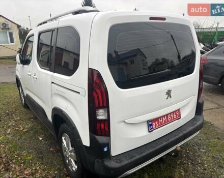 Белый Пежо Rifter, объемом двигателя 1.5 л и пробегом 110 тыс. км за 16900 $, фото 3 на Automoto.ua