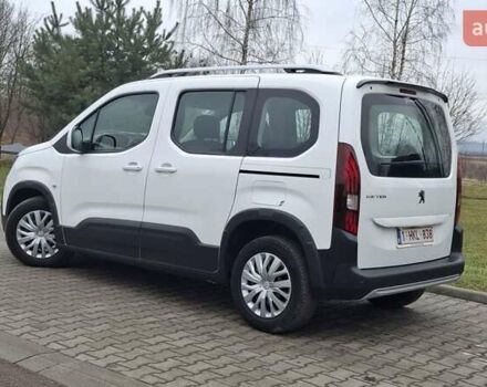 Белый Пежо Rifter, объемом двигателя 1.5 л и пробегом 153 тыс. км за 14999 $, фото 26 на Automoto.ua