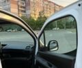 Белый Пежо Rifter, объемом двигателя 1.56 л и пробегом 160 тыс. км за 16500 $, фото 16 на Automoto.ua