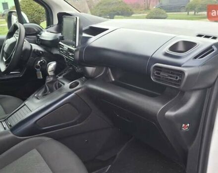 Белый Пежо Rifter, объемом двигателя 1.5 л и пробегом 153 тыс. км за 14999 $, фото 39 на Automoto.ua