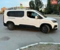 Белый Пежо Rifter, объемом двигателя 1.56 л и пробегом 160 тыс. км за 16500 $, фото 5 на Automoto.ua