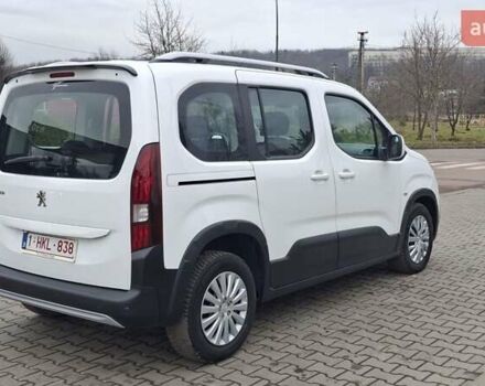 Белый Пежо Rifter, объемом двигателя 1.5 л и пробегом 153 тыс. км за 14999 $, фото 4 на Automoto.ua