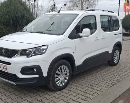 Белый Пежо Rifter, объемом двигателя 1.5 л и пробегом 153 тыс. км за 14999 $, фото 1 на Automoto.ua
