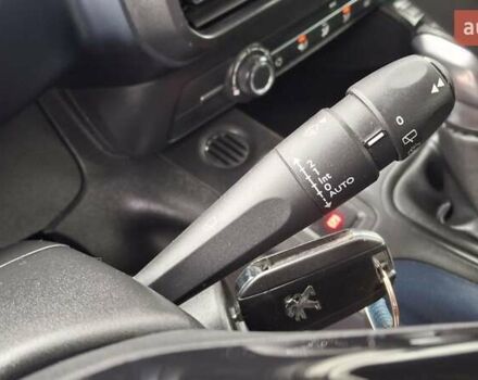 Белый Пежо Rifter, объемом двигателя 1.5 л и пробегом 153 тыс. км за 14999 $, фото 44 на Automoto.ua