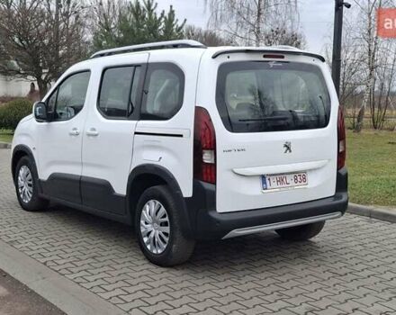 Белый Пежо Rifter, объемом двигателя 1.5 л и пробегом 153 тыс. км за 14999 $, фото 6 на Automoto.ua